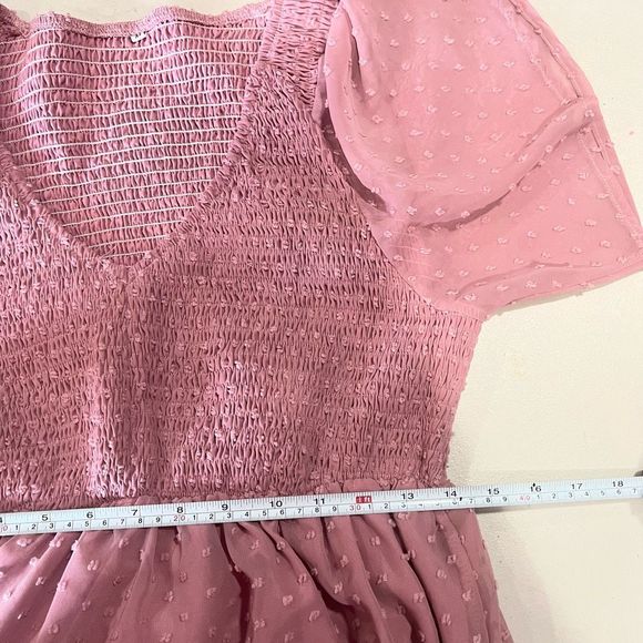 Elegant Pink Maxi Dress - Picture 10 of 11